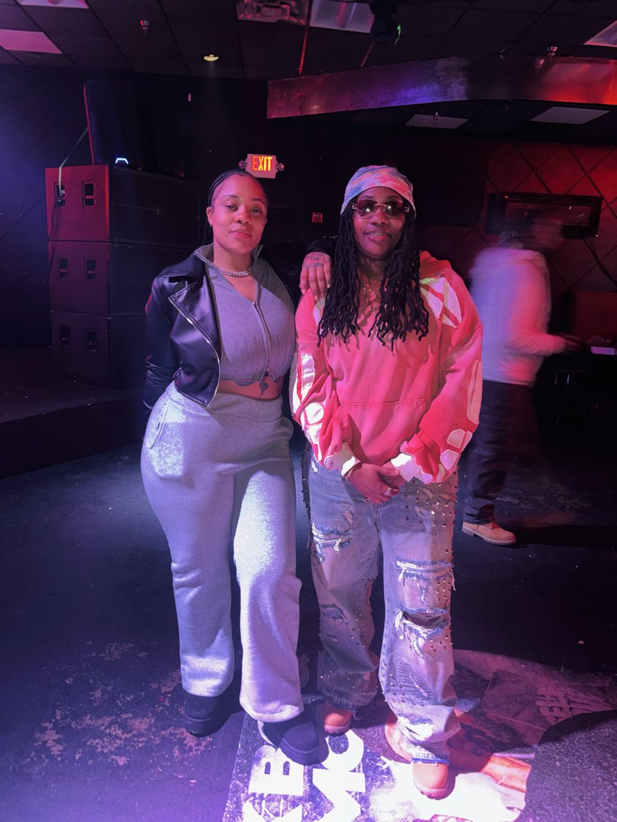 QB_BlackDiamond's tweet photo. @BlveCoca We had a whole photoshoot 🔥💪🏽💯 https://t.co/1FUlWKnrYd