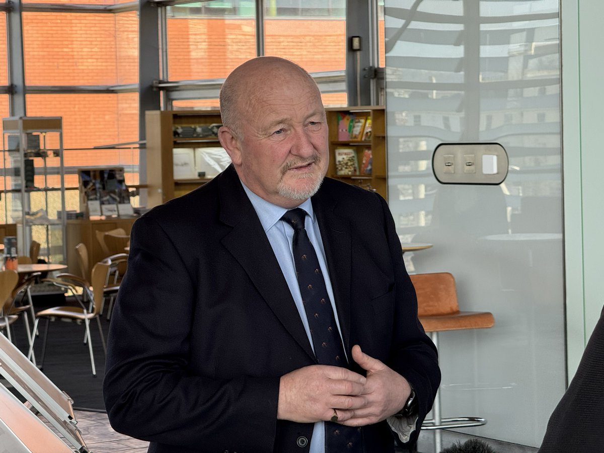 Peter Fox OBE MS tweet media