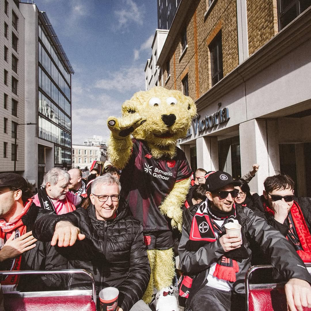 Bayer 04 Leverkusen tweet media