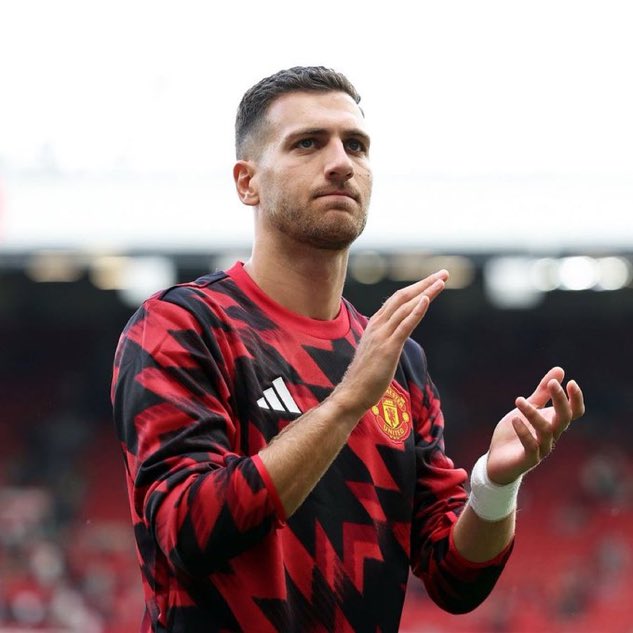 مانشستر يونايتدTM tweet media