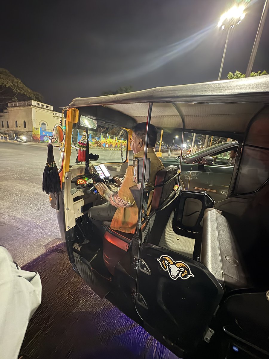 she00574's tweet image. Uncle ಅಪ್ಪು songs ಹಾಕೊಂಡು birthday celebrate ಮಾಡ್ತಾ ಇದ್ದಾರೆ 🥹❤️

#mysuru #appu