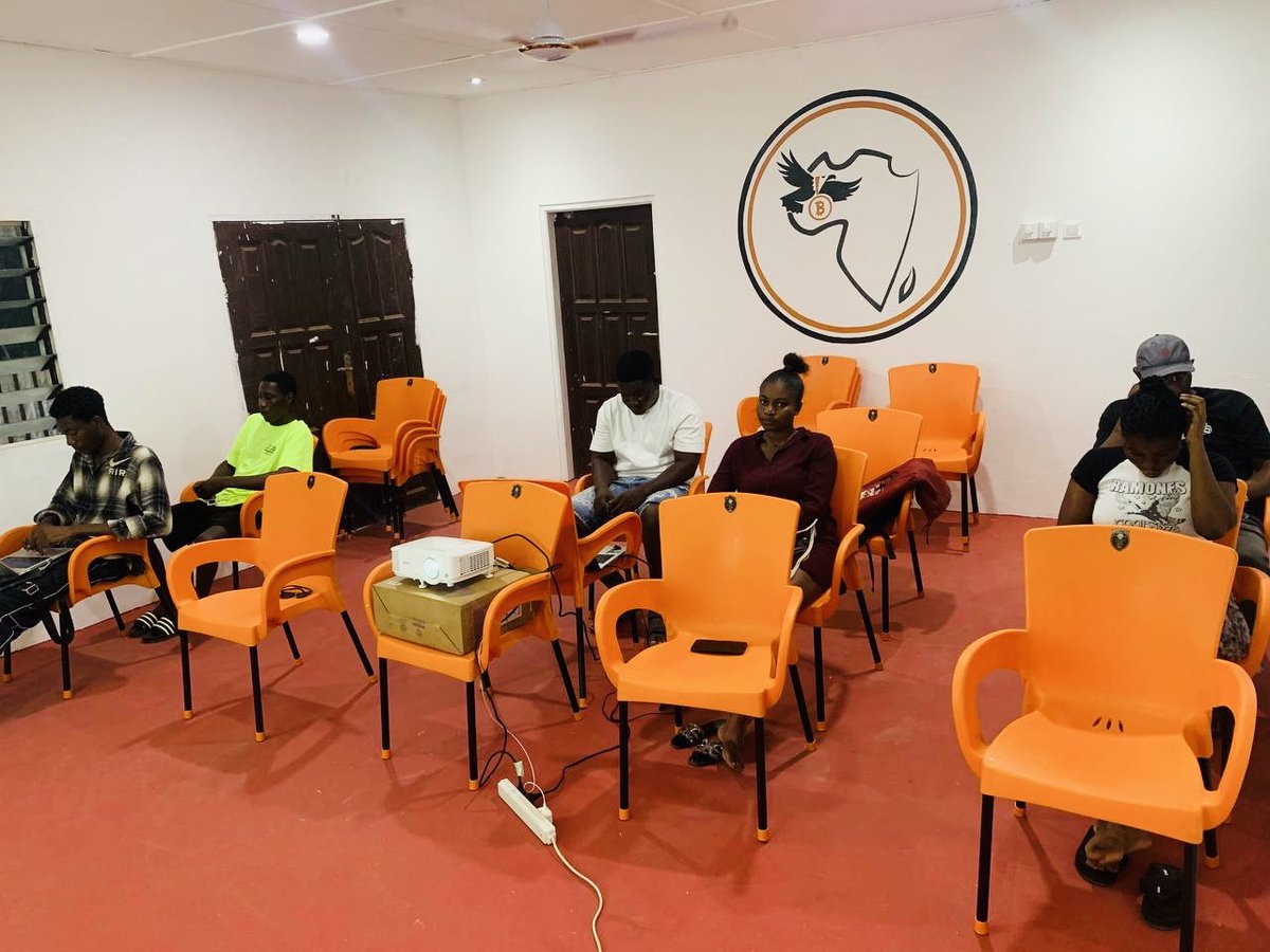 Bitcoin Aves tweet media