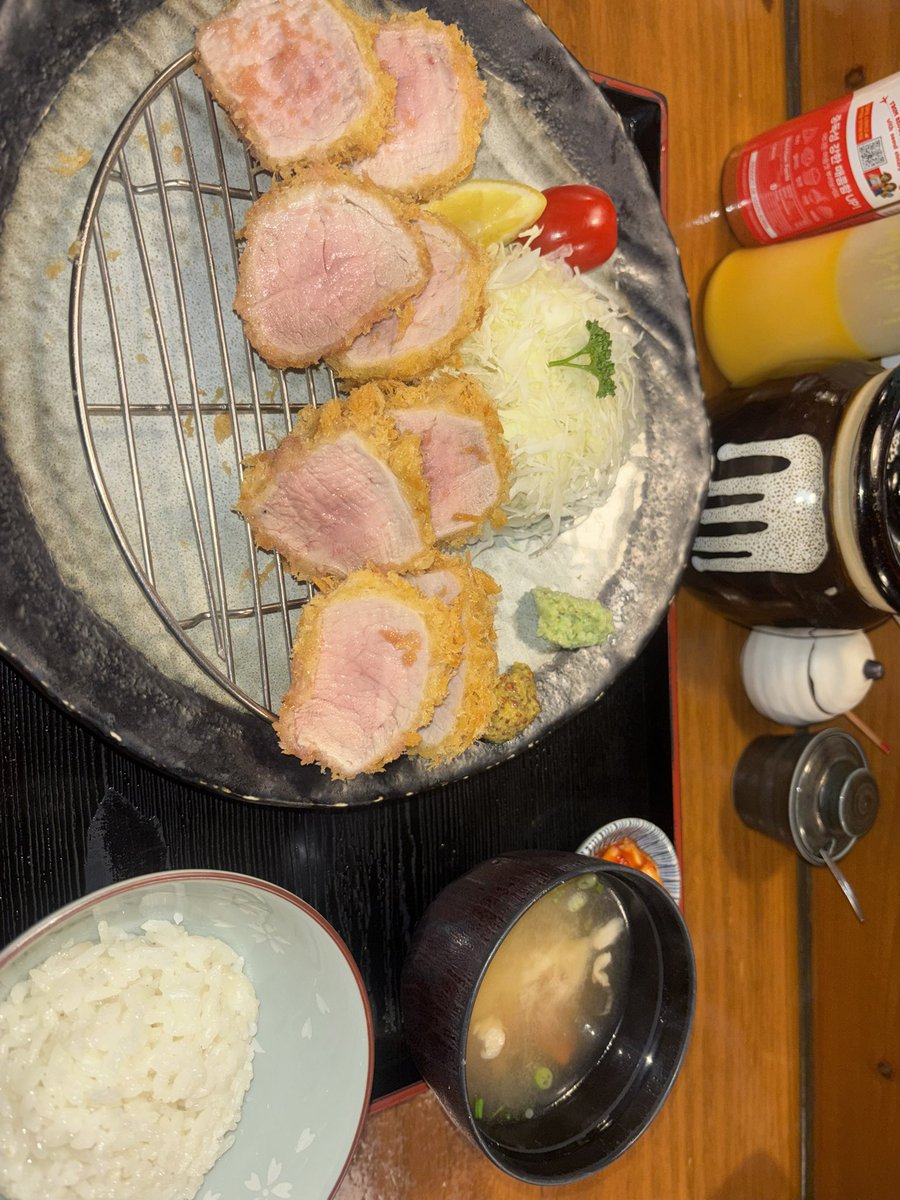 샤샤.. tweet media