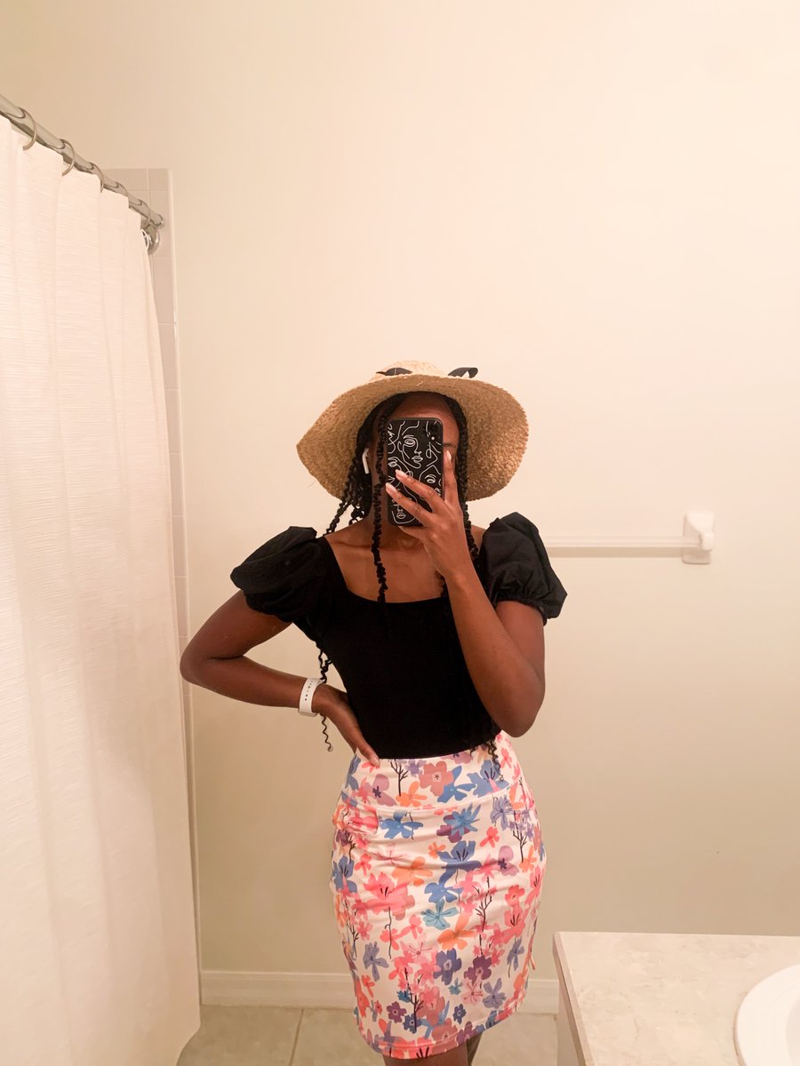 𝐦𝐢𝐜𝐚𝐡 tweet media