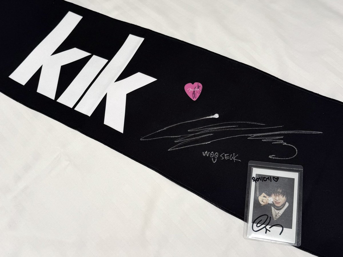 大阪は動画に残したい気持ちを抑えて途中から撮らずに跳んで歌って超楽しかった🥹こんなにライブで騒いだの高校生ぶり..うそくにも오늘 되게 열심히 응원하던데!? 같이 노래 불러줘가지고 노래 부르다가 웃음이 나왔어 너무 행복해가지고と言われて本当幸せな時間だったなってずっと余韻に浸ってる😭♥️