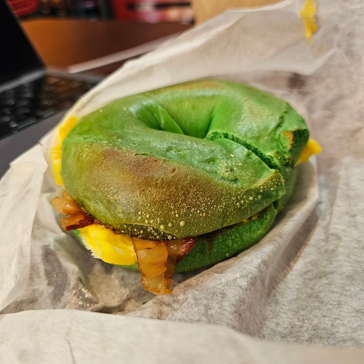 lorumerth 🕯️ tweet media