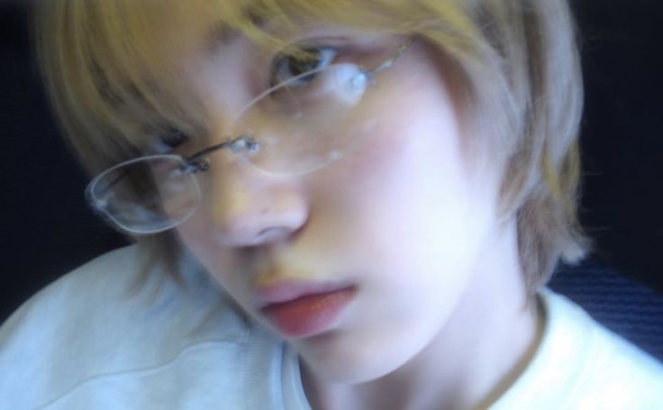 ℋaneul, ʸᵒᵘʳ ᶠˡᵒʳⁱˢᵗ tweet media