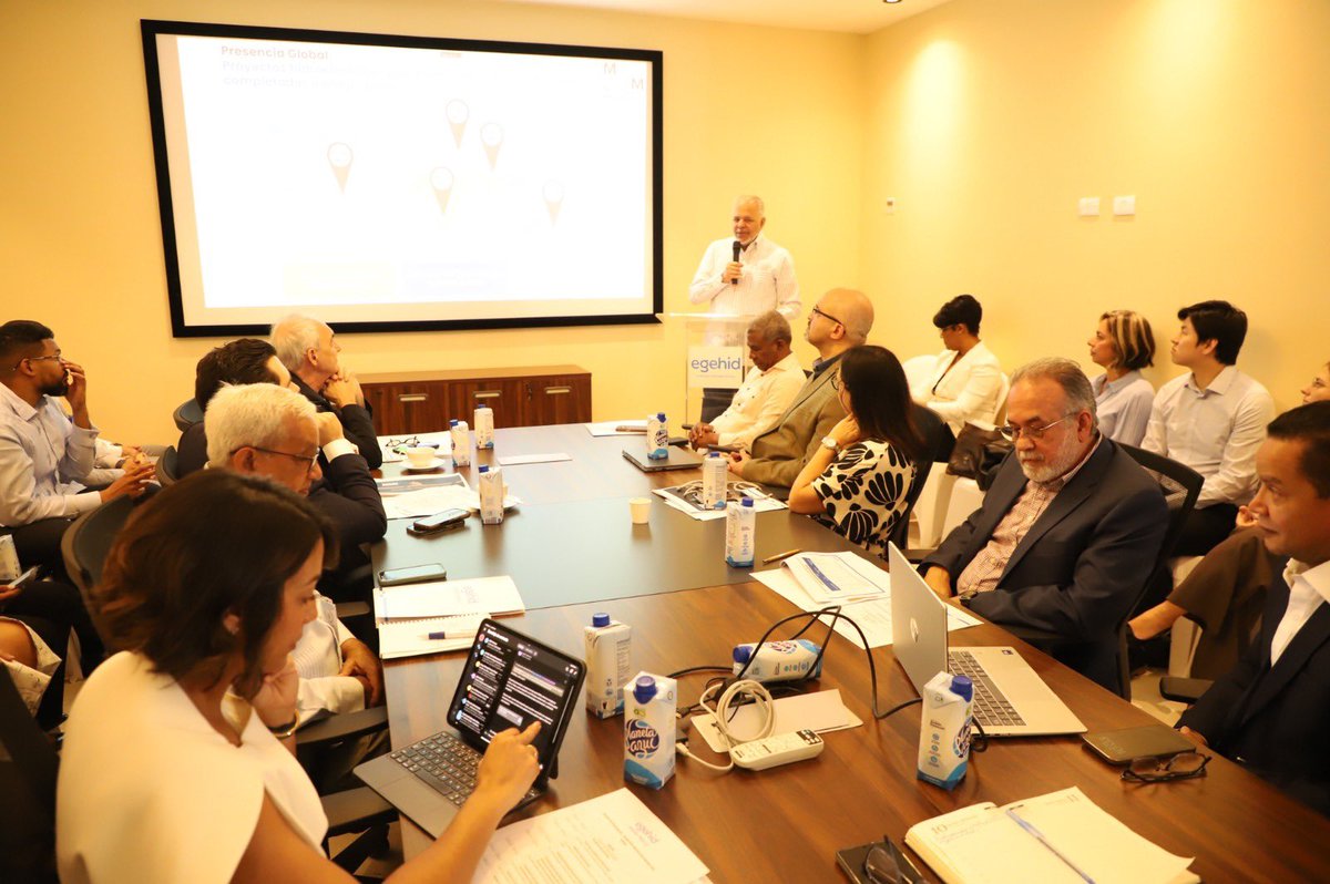 EgehidRD tweet media