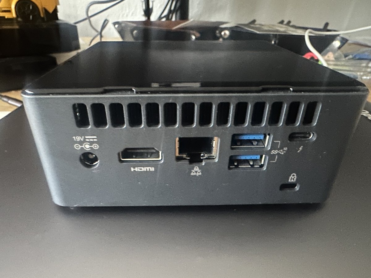 No context Hazz ⛩ tweet media