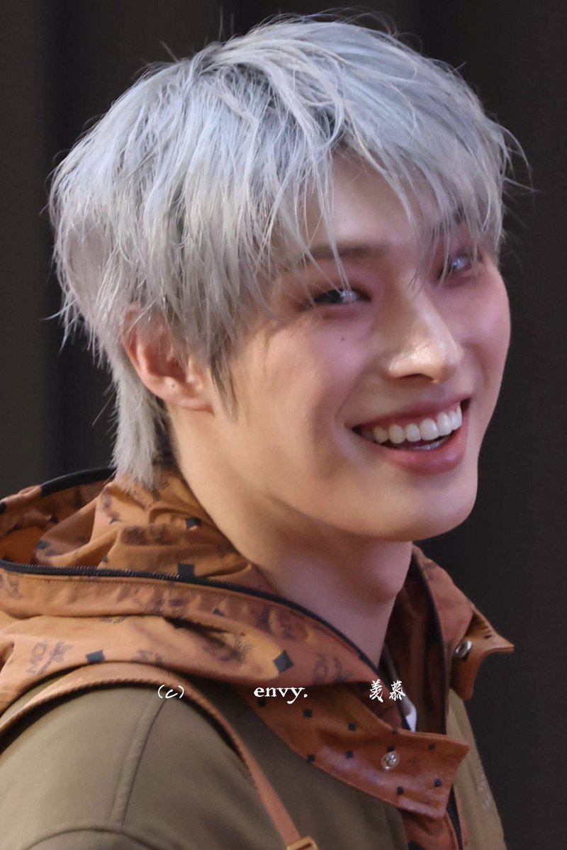 𝐞𝐧𝐯𝐲. tweet media