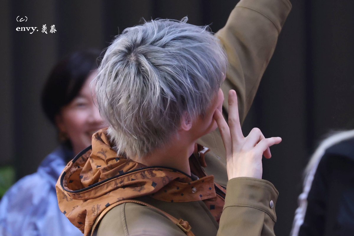 𝐞𝐧𝐯𝐲. tweet media