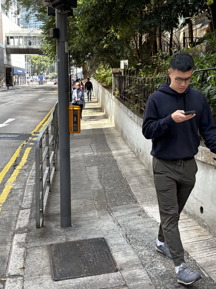 Suit & socks tweet media