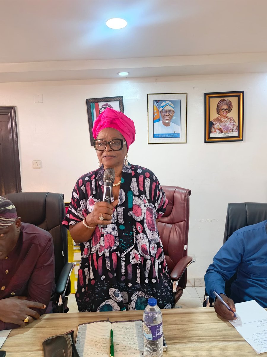 Tescom_Lagos's tweet photo. NIPSS SEEKS COLLABORATION WITH LAGOS TESCOM ON TRAINING AND CAPACITY DEVELOPMENT OF TEACHERS IN POST PRIMARY SCHOOLS IN THE STATE.

Read more; https://t.co/v2kp1dc6SA https://t.co/Fwlp0030Op