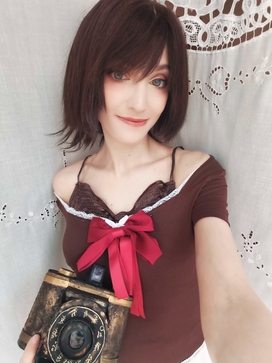 SakiCroft tweet media