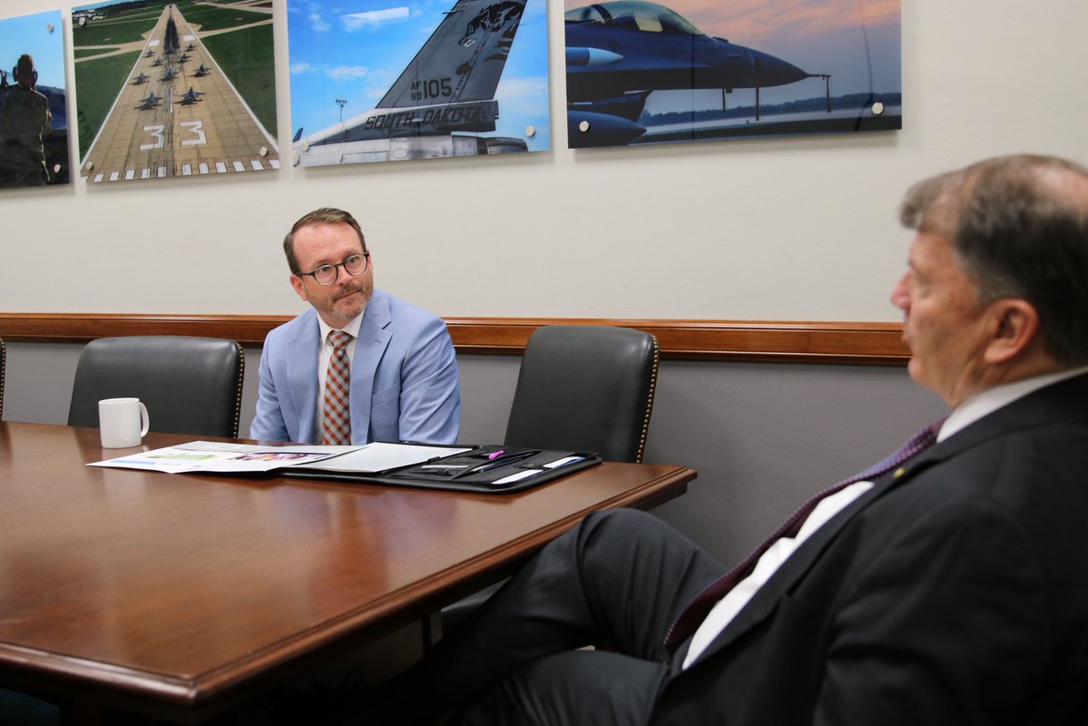 Senator Mike Rounds tweet media