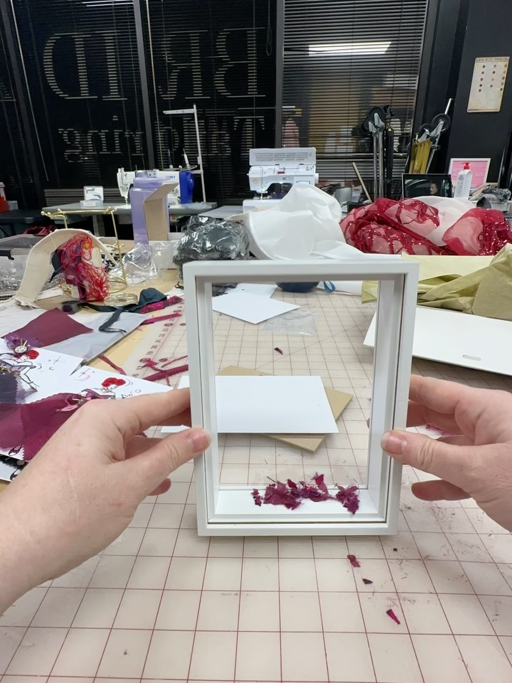 Lucy Darling tweet media