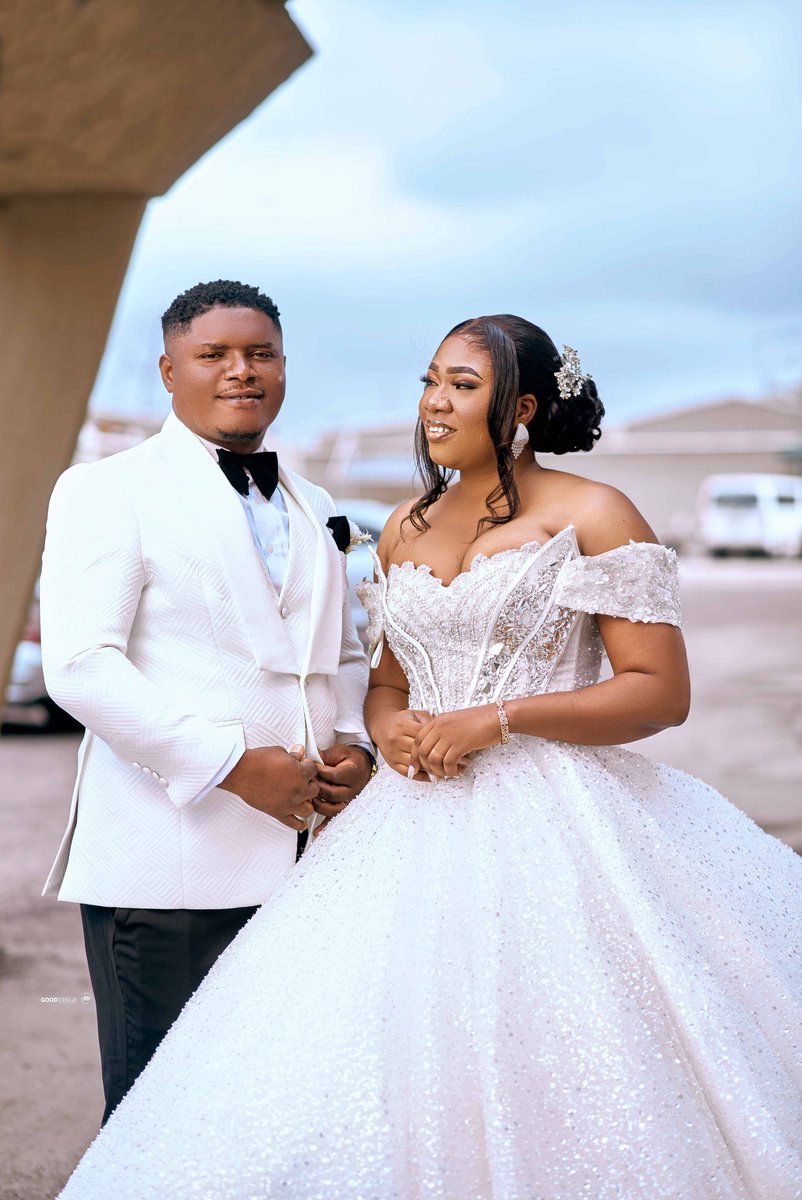 ClimaxNg's tweet photo. Minimalist and direct.

True luxury is felt, not heard. 🖋️
At Climax Luxury, we combine classy design with creative mastery for the groom who demands excellence without the noise. 

Your suit should be as timeless as your vows. https://t.co/7EulUw5RBx