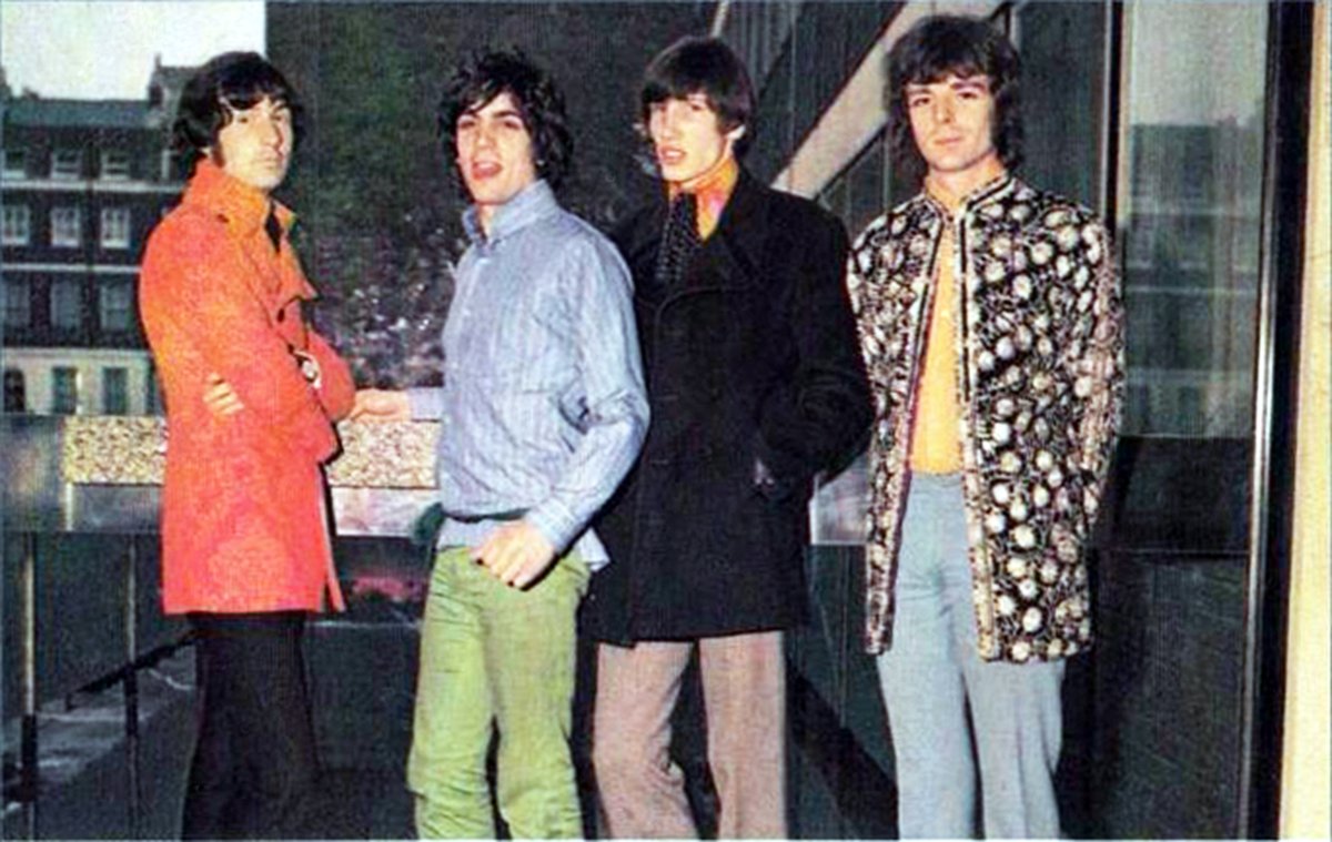 Pink Floyd tweet media