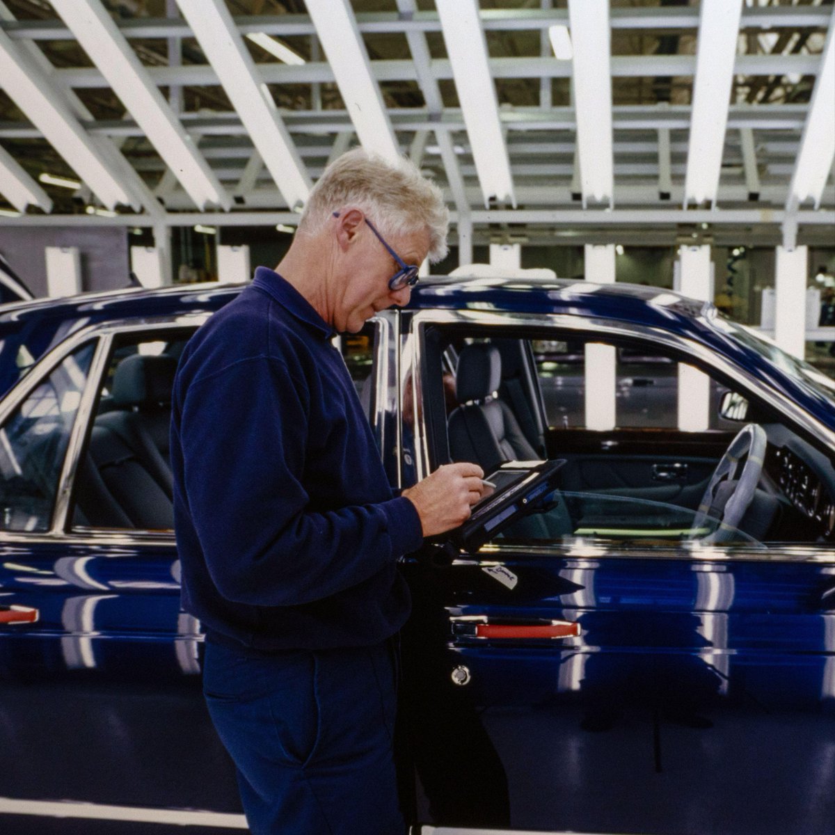 Bentley has announced that 275 jobs could be cut from its Crewe factory as the company's year-on-year operating profits are down.

A spokesperson said pressures from U.S. tariffs have had an impact.

 🔗Read more: hellorayo.co.uk/greatest-hits/…