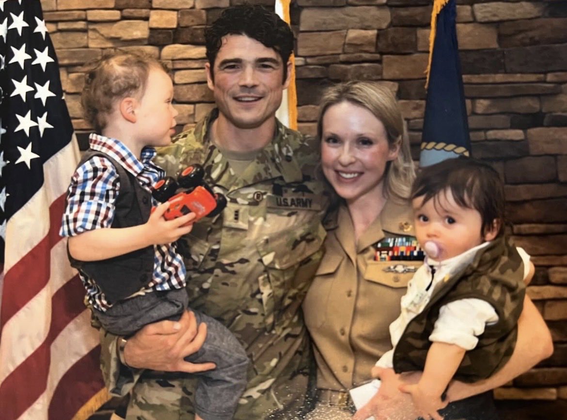 BenZeisloft's tweet image. Now watch as the most toxic voices in conservative politics viciously attack a combat veteran and Gold Star husband…