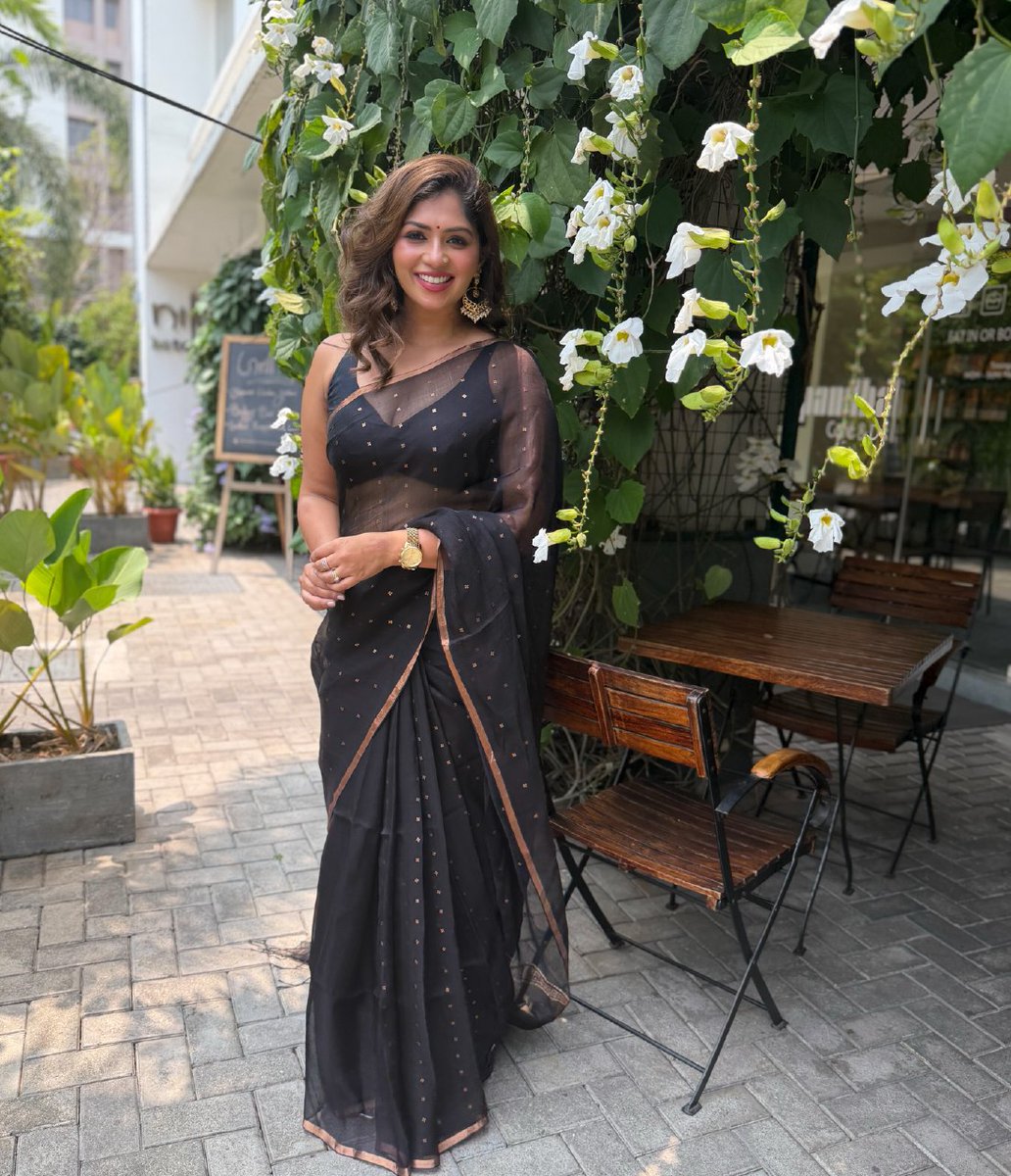 Anvi 🦚 tweet media