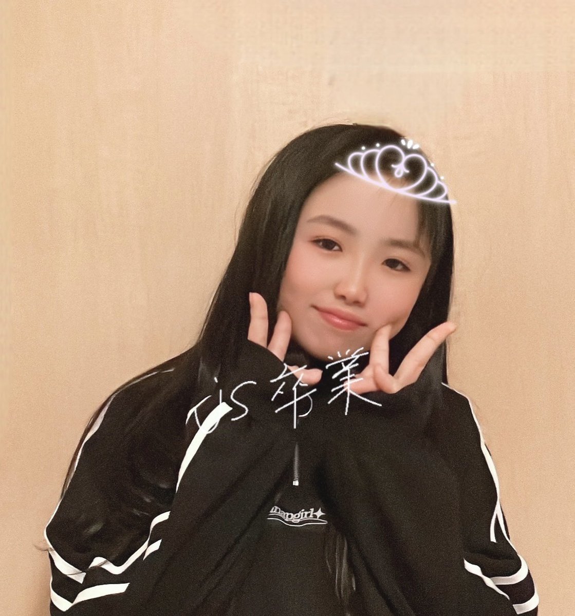 AMANE_gurashi's tweet photo. 明日は卒業式🎓
なんかねむれないけどがんばってねるぞ（╹◡╹）🩵
おやすみにゃ💤

#アマネのおやすみ https://t.co/VlvDab8CMH