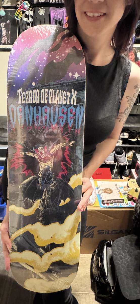 Mojojohnjohn tweet media