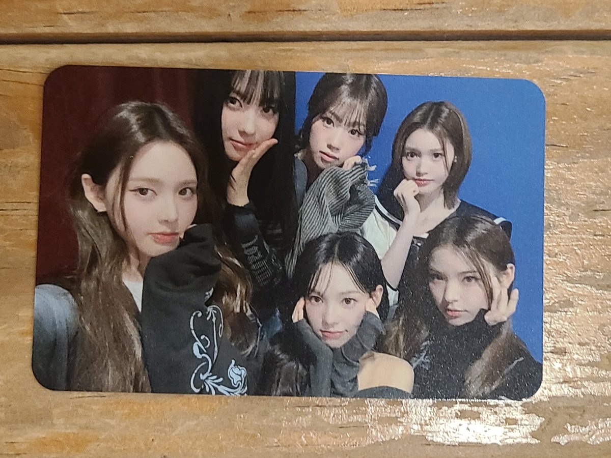 hz_0912_'s tweet photo. 이즈나 디어워즈 가요대전 단체 포카 양도합니다!

13.0 sell⭕️

https://t.co/aliE1YYMRC
옾챗으로 연락주세요!

izna showcase 사인 데뷔 앨범 알라딘 특전 쇼케이스 방지민 코코 마이 최정은 정세비 mai jeemin koko sarang jeongeun jeongsaebi 사녹 사전녹화 공방 포카 poca pc mc 엠씨 엠씨석 https://t.co/Sub82Wheda