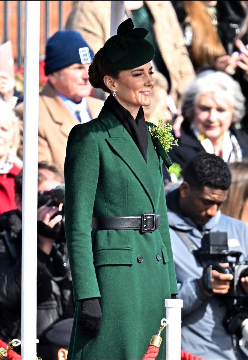Canellelabelle's tweet image. Why she is a winner for the camera:
The Princess of Wales always brings the style, brings her good nature and provide joy wherever she goes❤️
#PrincessofWales