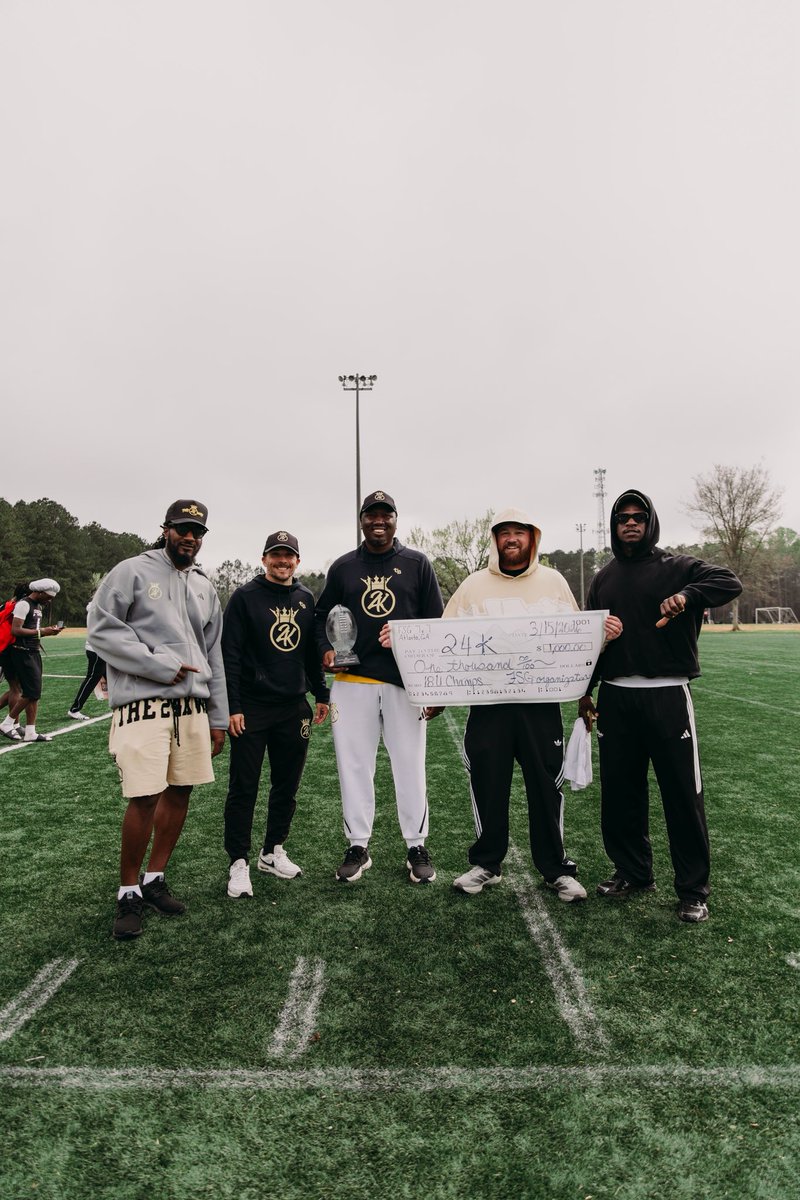 QBTucker's tweet image. I’m really like that 📞🤫 @24k7v7 

#24KWay #BirdGang #PointMade #Flash