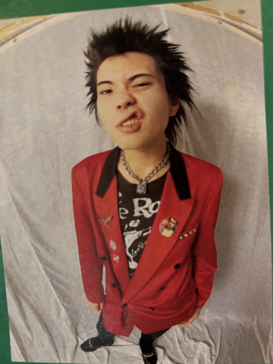 NEVERTRUST tweet media