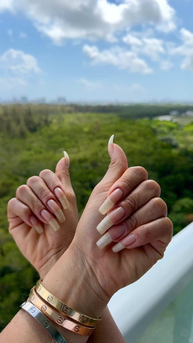 Natural_Nailss's tweet photo. Follow her on IG @ stateof_am
.
.
.
#naturalnailfactory #longnailbeds #longnails #nopolish #realnails https://t.co/j0vT5hHTsf