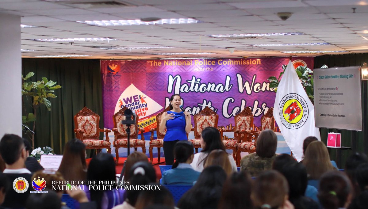 NAPOLCOM tweet media