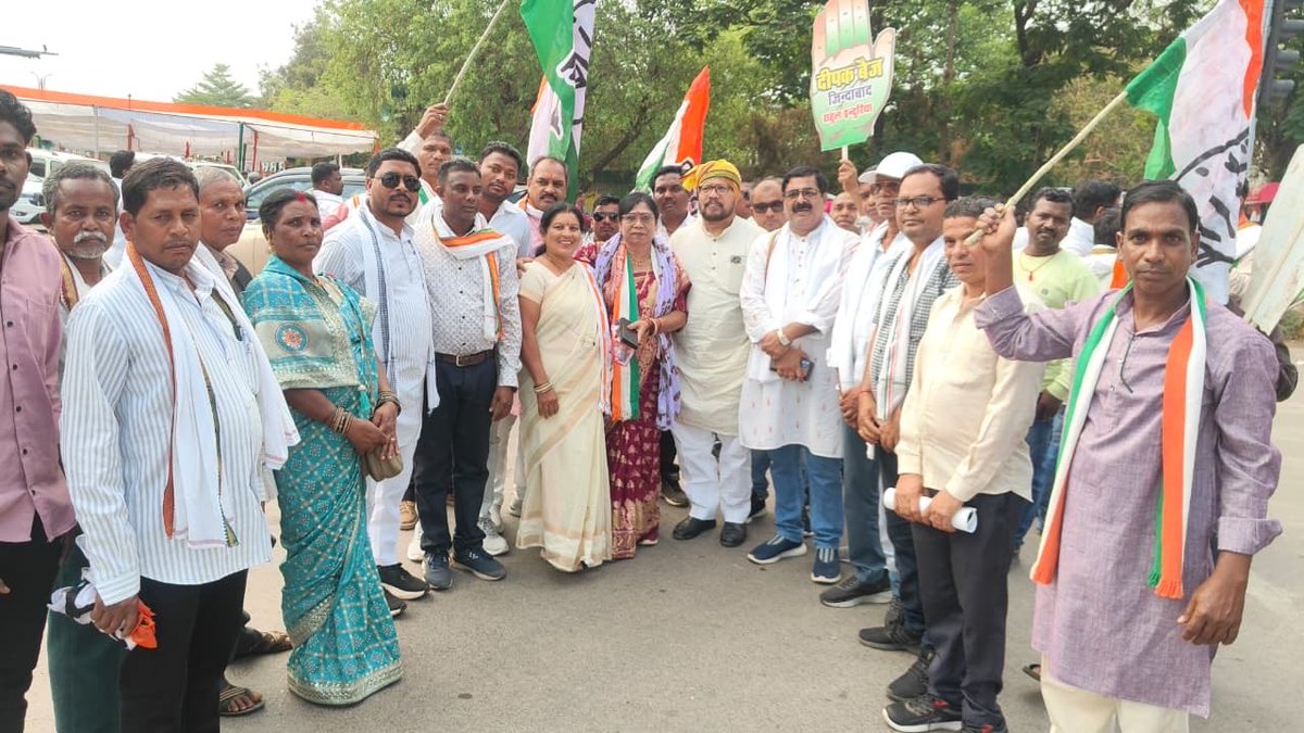 विधानसभा घेराव शंकर नगर केनाल रोड भारतमाता चौक <a href="/SachinPilot/">Sachin Pilot</a> <a href="/DeepakBaijINC/">Deepak Baij</a> <a href="/bhupeshbaghel/">Bhupesh Baghel</a> <a href="/DrCharandas/">Dr. Charan Das Mahant</a> <a href="/TS_SinghDeo/">T S Singhdeo</a> <a href="/rtaicc/">Rajesh Tiwari</a> <a href="/SachinAhimsa/">Sachin Rao</a>