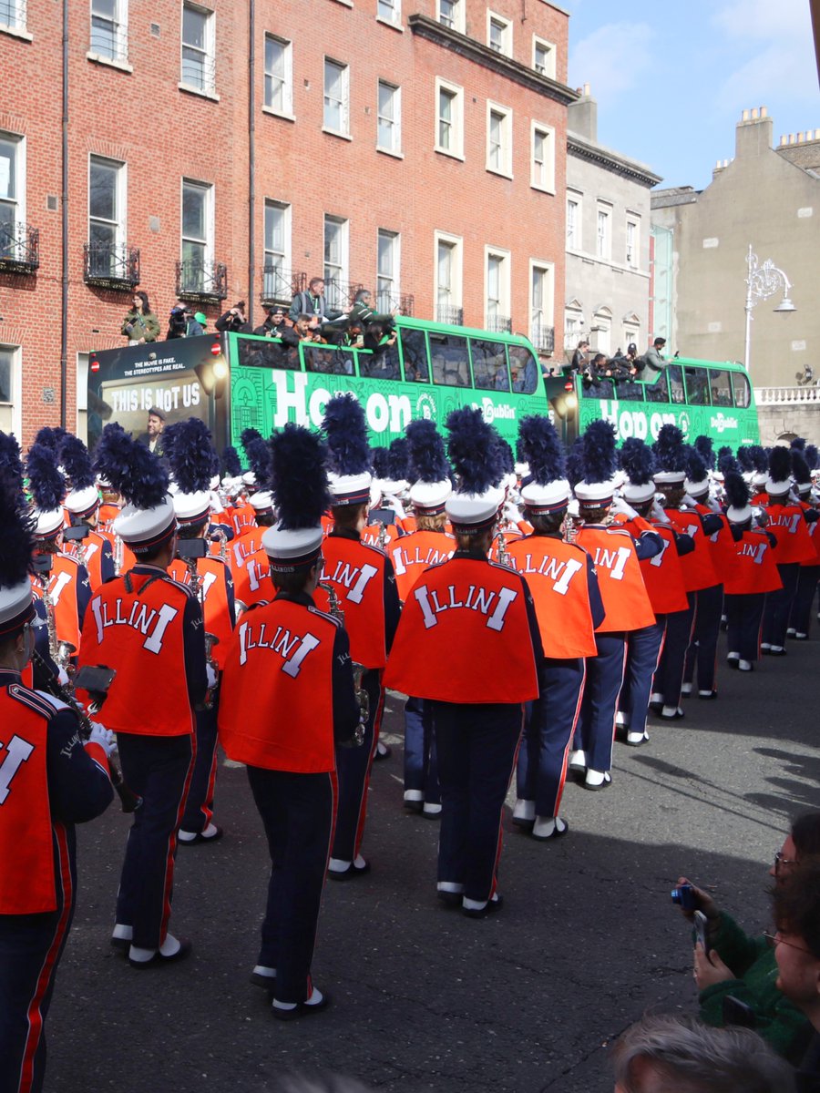 Marching Illini tweet media