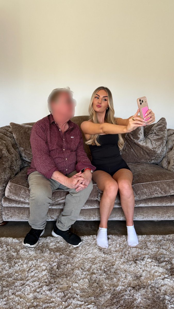 Skylar Skye tweet media