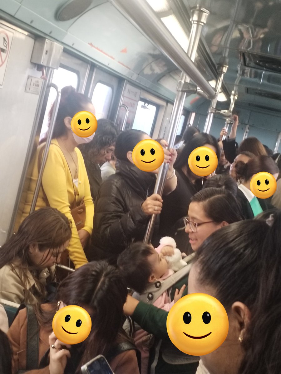 AmesolaKarina's tweet image. Aquí esta su igualdad y apoyo a las mujeres...!!!
Ahí esta su 8 de marzo 💜
#LineaB
#vagonexclusivomujeres