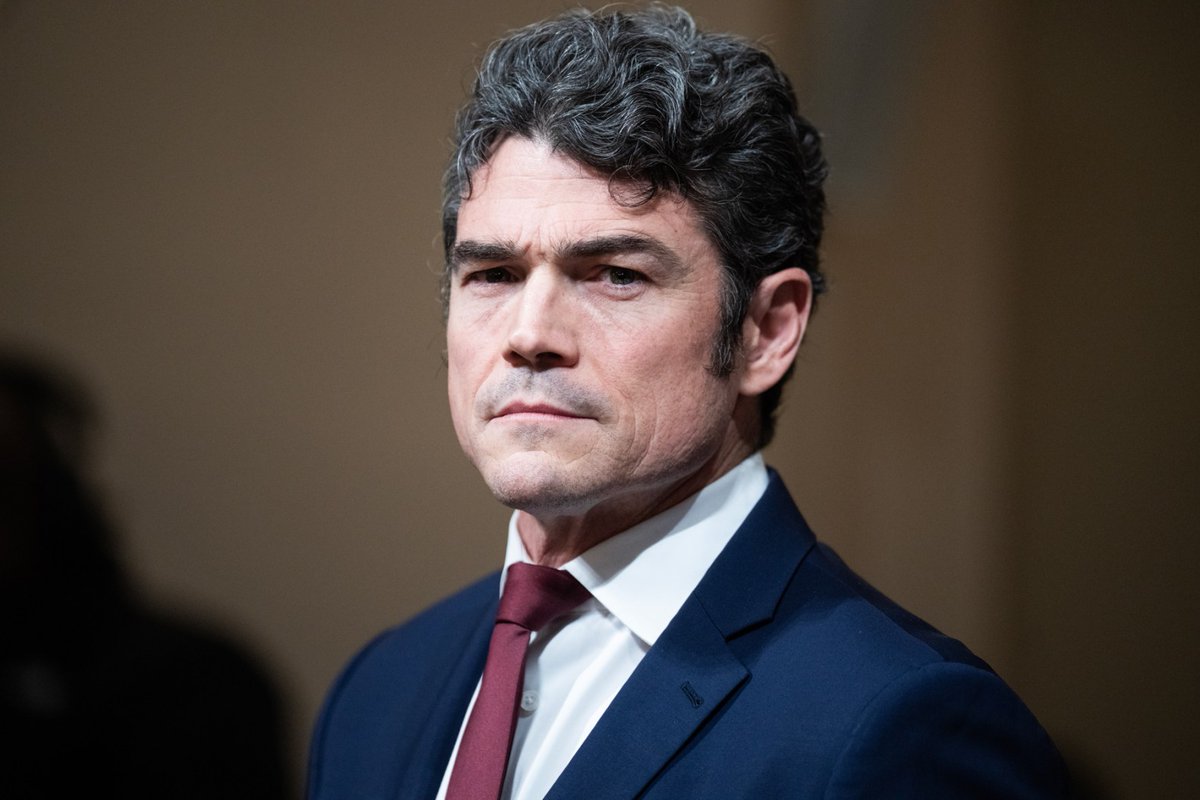 grntmedia's tweet image. Голова Національного контртерористичного центру США Джо Кент йде у відставку — протестує через війну в Ірані.

«Я не можу з чистою совістю підтримувати війну в Ірані. Іран не представляв безпосередньої загрози для нашої країни, і ясно, що ми розпочали цю війну під тиском Ізраїлю