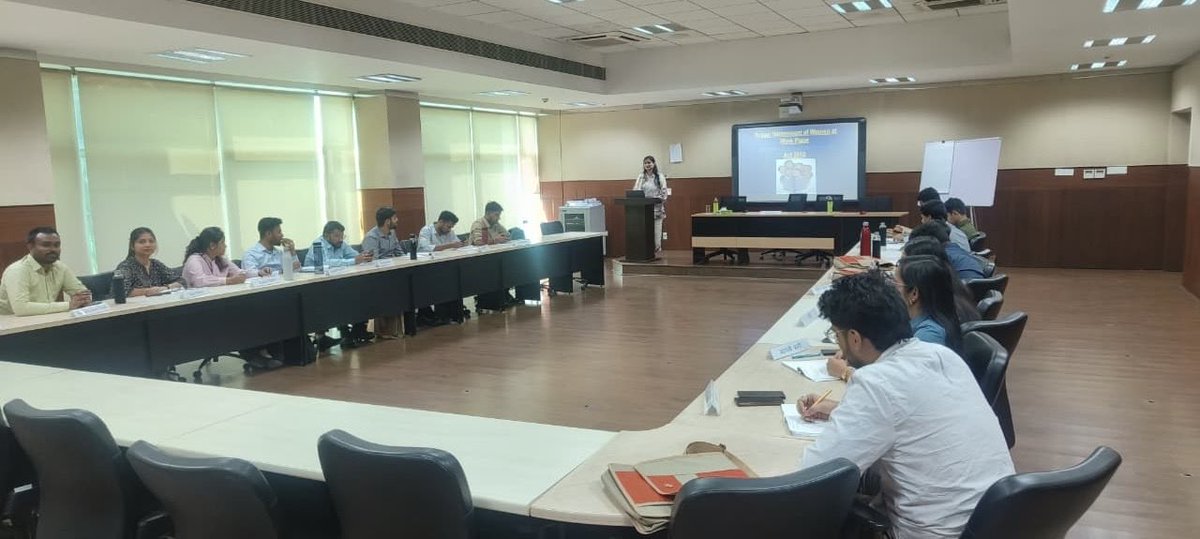 Manvi Sharma tweet media