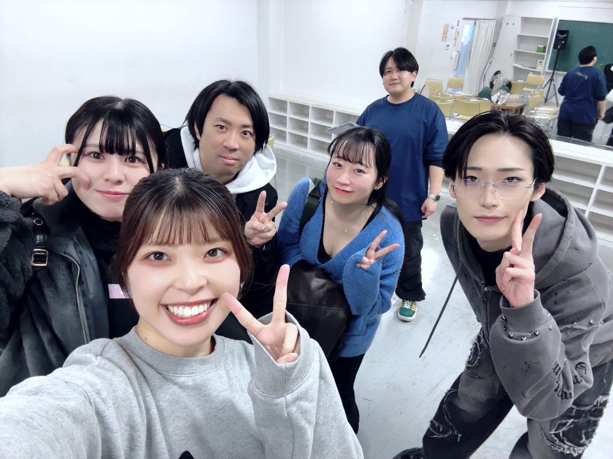 ぎゃんんん‼️

ゲネプロ両班とも終わりました…✨
逆班はじめてみて…刺激もらいまくりました…😳

本当にどちらの班も観て欲しい…。

そして、取り置きチェキもブロマイドもお待ちしております✨
取り置きの場合はお名前も入れられるので事前に教えて頂けたら嬉しいです☺️♡

#その線の上より