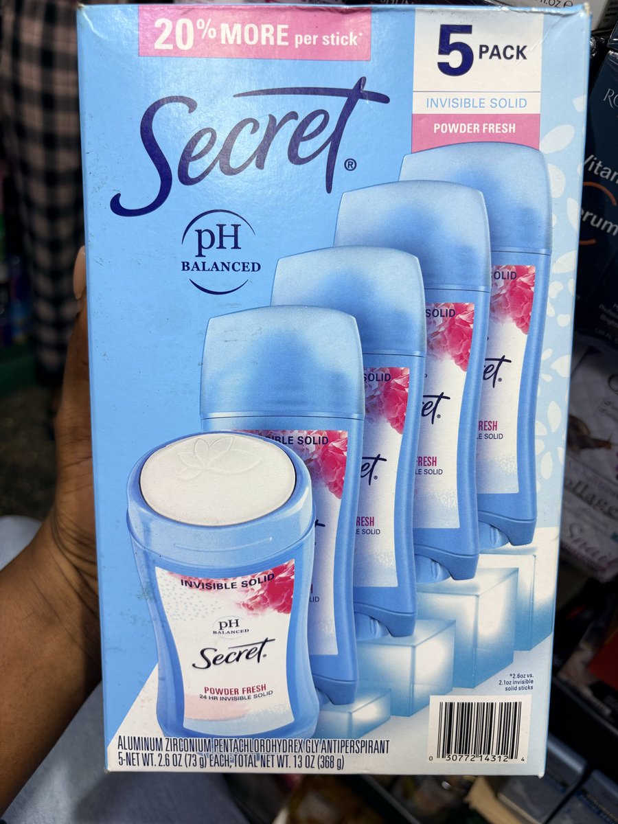 If you want to smell GOOD and glow ALL day, I’ve got you covered 😍✨

🌸 Lotions  
🛁 Shower gels  
💨 Body sprays &amp; splashes  
🧴 Face creams &amp; toners  

Affordable + quality guaranteed 💯  
DM to order 💌or call me on 0240888628
Shop is located at Makola wholesale/retail