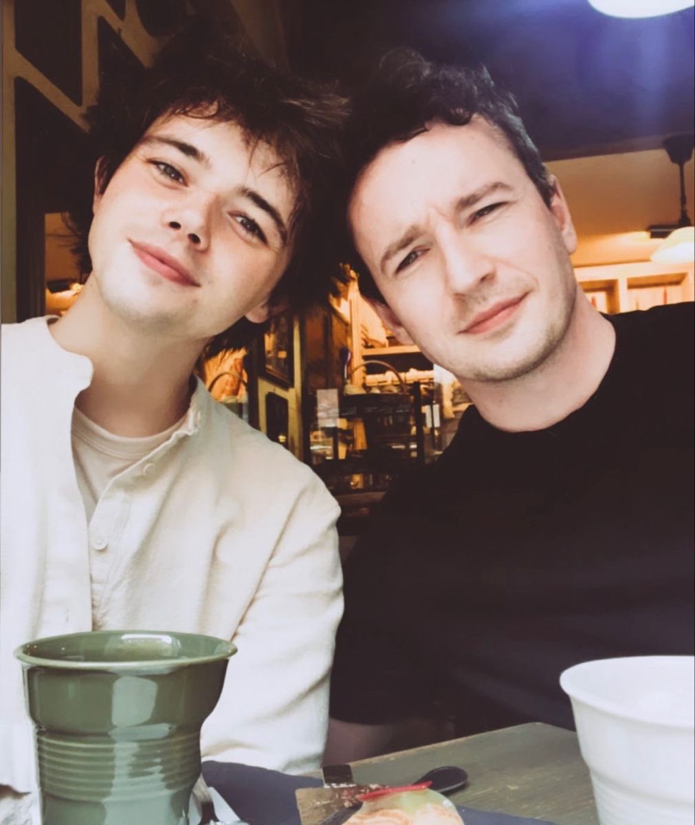 Zuzu 🌹🪑 tweet media