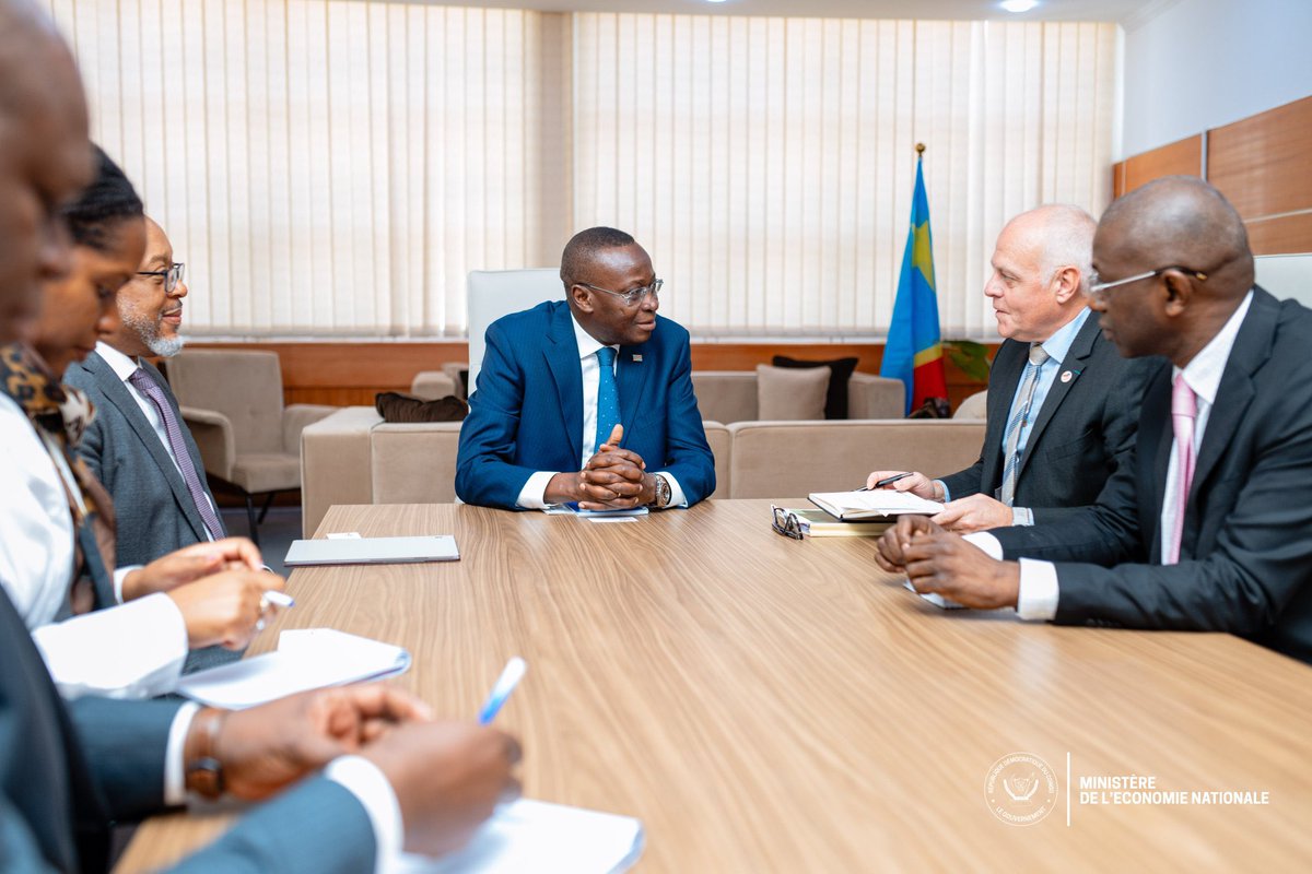 Chris Kin Kiey M. tweet media