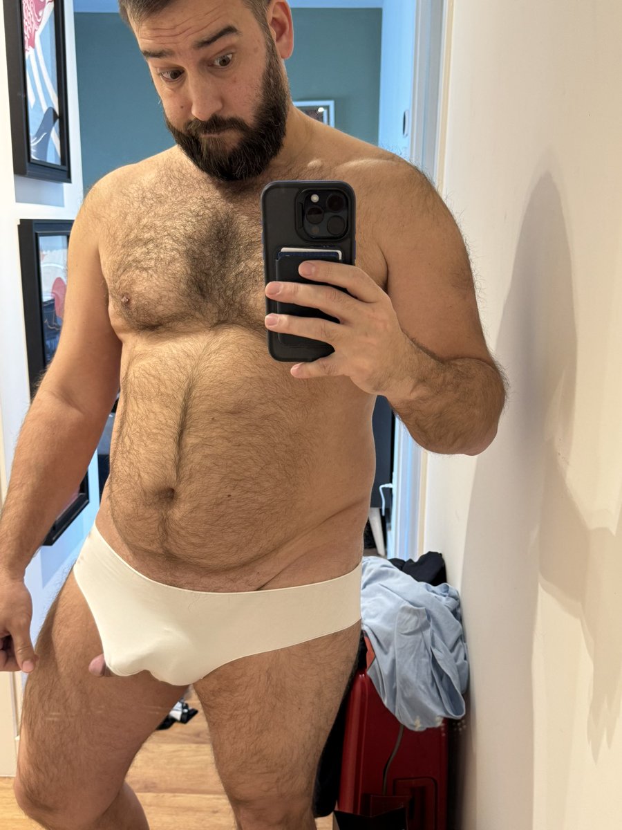 Aizothebear tweet media