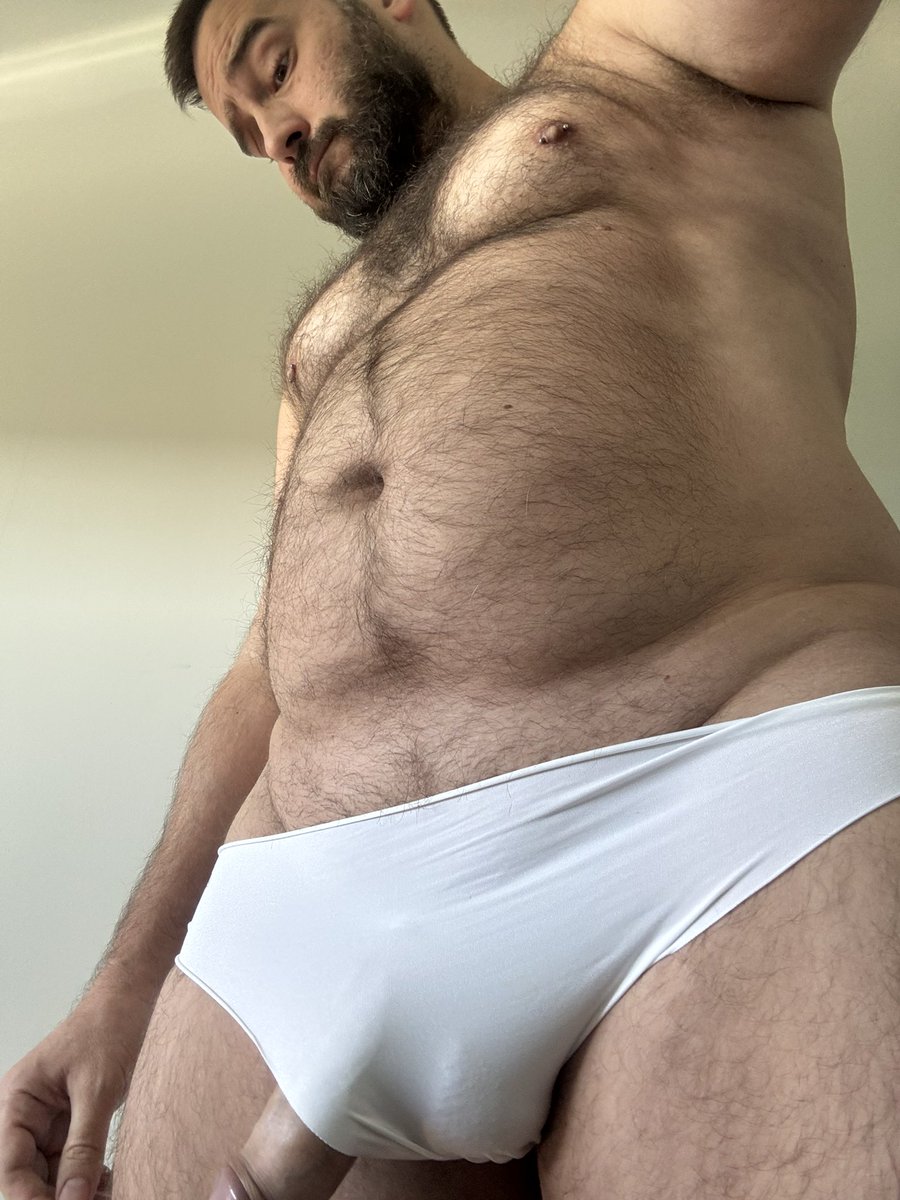 Aizothebear tweet media