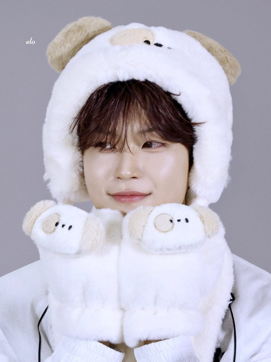 ๐๐๐ tweet media