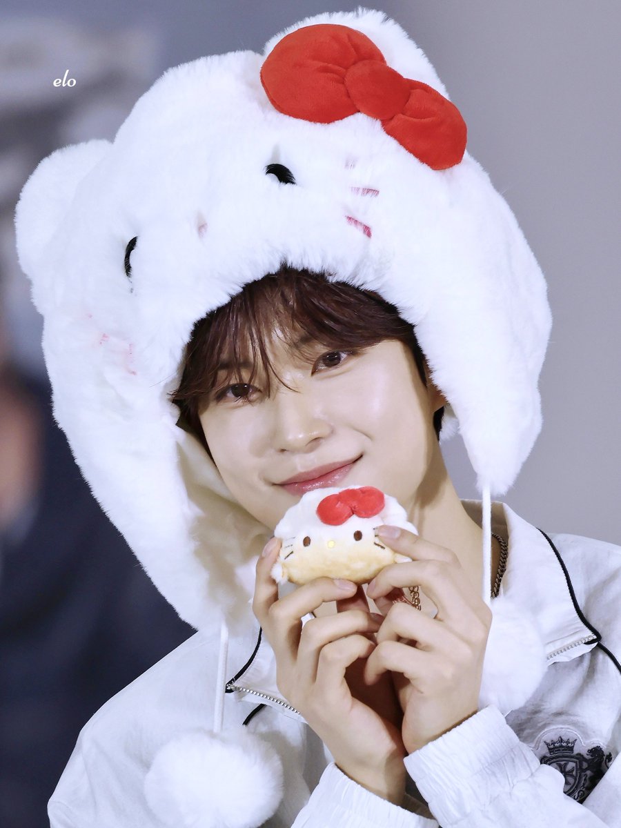 ๐๐๐ tweet media