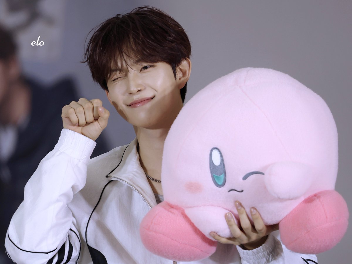 ๐๐๐ tweet media