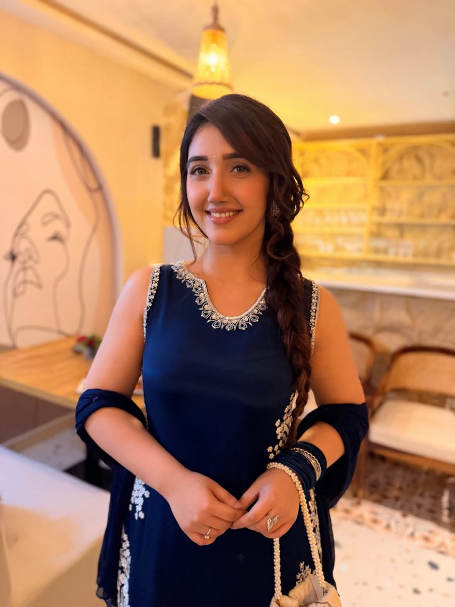 Actresswoods tweet media