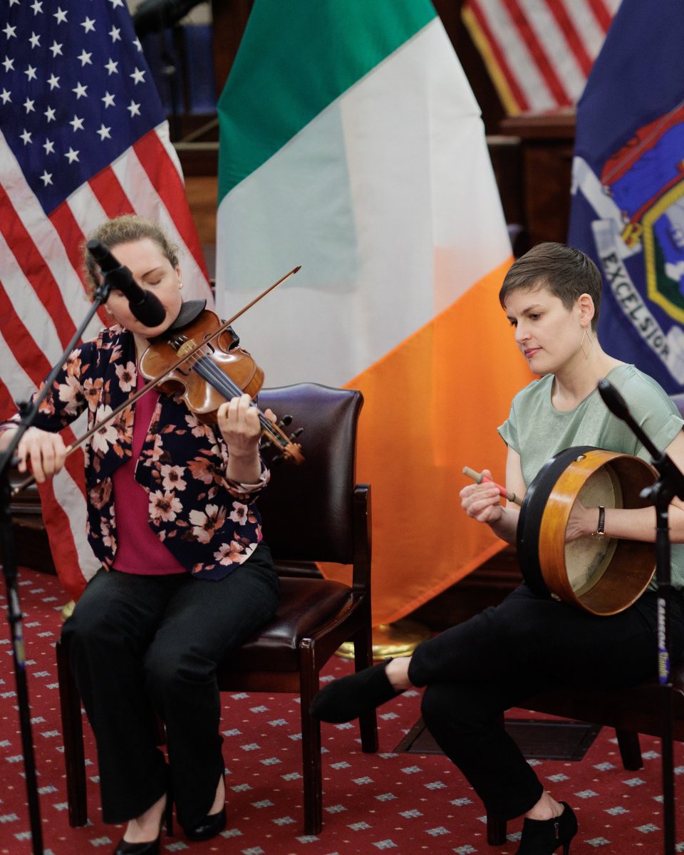 NY Laughs tweet media